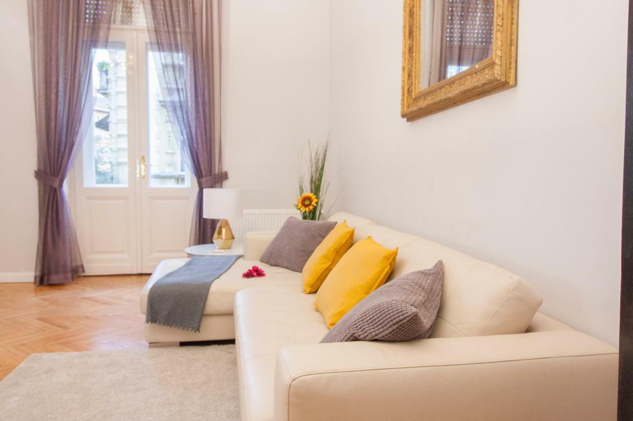 New York Palace View Apartment Budapest Exterior photo